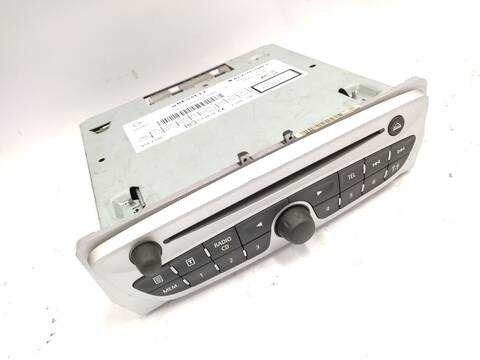 Foto 3ª: Sistema Audio Radio CD Renault Megane 1.6 16V BZ1B BZ1H) HATCHBACK 110CV 81KW III HATCHBACK BZ0/1_ B3_) [K4M858] (2008)