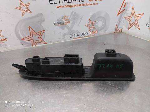 Foto 2ª: Botonera Elevalunas Citroen C4 EXCLUSIVE 120CV 88KW [5F01] (2010)