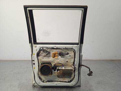 Foto 4ª: Puerta Trasera Izquierda Mitsubishi L200 2500 TD GLX 4-PTAS.) 116CV 85KW [4D56] (2005)