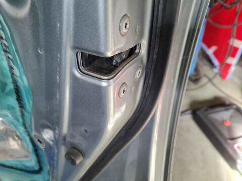 Cerradura Puerta Delantera Derecha Toyota Rav4 PREMIUM 177CV 130KW