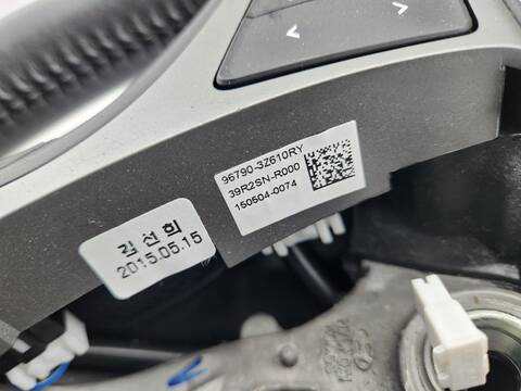 Foto 3ª: Volante Hyundai i40 STYLE 141CV 104KW [D4FD] (2015)