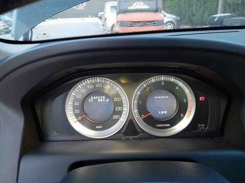 Foto 2ª: Cuadro de Instrumentos Volvo XC 60 KINETIC AWD 163CV 120KW [D5244T17] (2011)