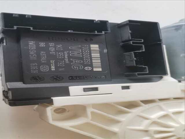 Foto 2ª: Elevalunas Eléctrico Delantero Izquierdo Volkswagen Passat ADVANCE 2.0 TDI 140CV