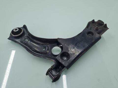 Foto 2ª: Brazo Suspension Delantero Derecho Audi A1 30 TFSI BASICO 116CV 85KW [DKRF] (2020)