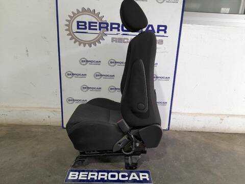Foto 2ª: Asiento Delantero Derecho Toyota Verso 2.2 D-CAT 177CV [D/ 2AD-FHV] (2004)