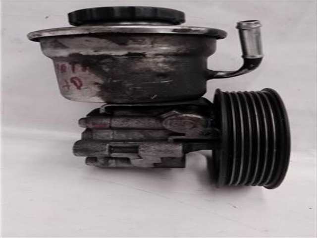 Foto 2ª: Bomba Servodireccion Toyota Corolla 2.0 D-4D LUNA [2 0 LTR. - 85 KW TD CAT] 116CV