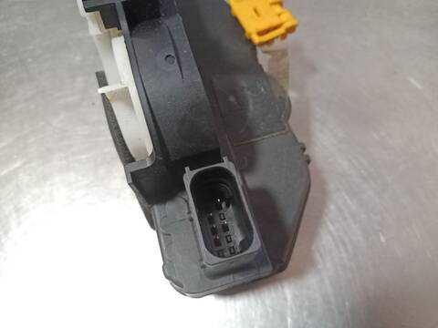 Foto 4ª: Cerradura Puerta Trasera Derecha Opel Mokka EDITION ECOFLEX 131CV 96KW [A17DTS] (2014)