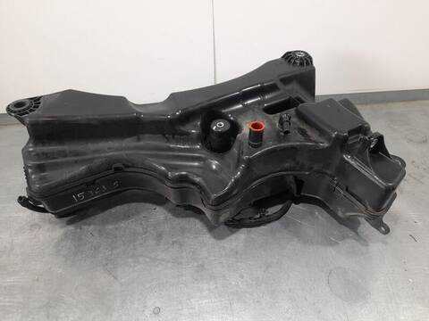 Foto 3ª: Deposito AdBlue Ford Puma ST-LINE 120CV 88KW [ZTJE] (2021)