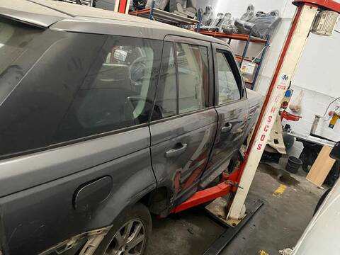 Puerta Trasera Derecha Land Rover Range 3.6 TD V8 AUT. 272CV