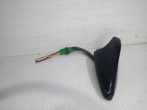 Foto 3ª: Antena Hyundai i20 ESSENCE MILD-HYBRID 100CV [G3LF  G3LE] (2020)