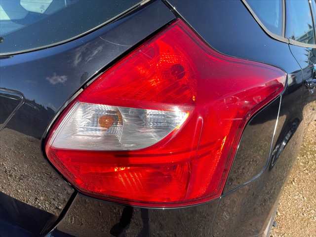 Foto 3ª: Piloto Trasero Derecho Ford Focus 1.6 TDCI 115cv [T1DB] (2011)