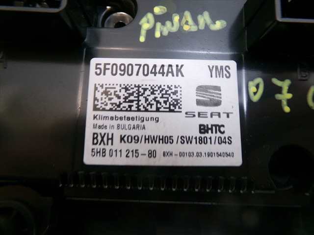 Foto 3ª: Mando Calefacción A. A. Seat Leon 1.6 TDI RANCHERA, 2017-2020 [DGT] (2019)