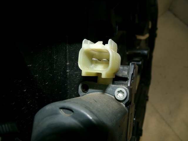 Foto 4ª: Elevalunas Eléctrico Delantero Derecho Ford Fiesta 1.4 TDCI 2008-2013 [KVJA] (2012)