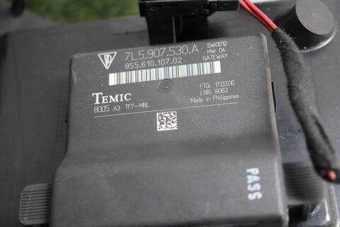 Foto 2ª: Guantera Porsche Cayenne M4850 AUT.