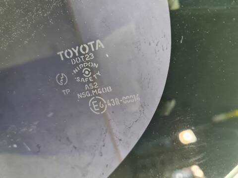 Foto 3ª: Luna Trasera Izquierda Toyota Land Cruiser TD VX 3-PTAS.) KZJ90) 125CV 92KW [1KZTE] (1997)
