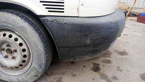 Foto 4ª: Paragolpes Delantero Volkswagen Transporter COMBI 88CV 65KW FURGONETA [AJT] (2001)