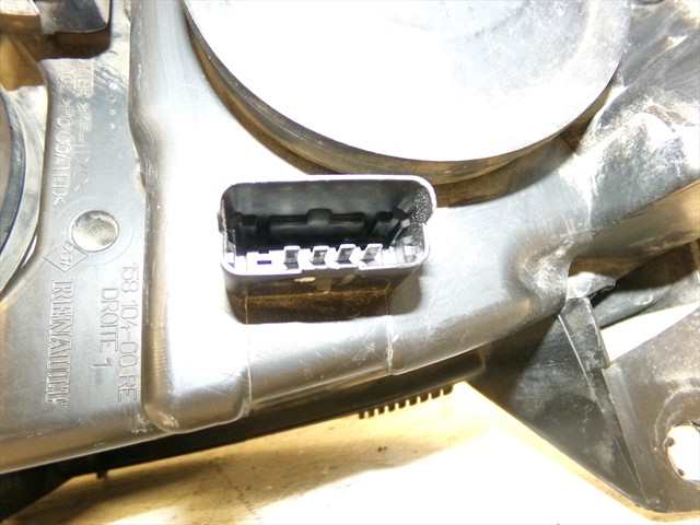 Foto 4ª: Faro Derecho Renault Scenic 1.5 DCI 5P 78KW [K9KP7] (2005)