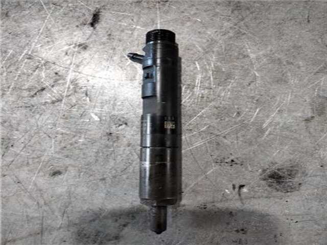 Foto 3ª: Inyectores Renault Clio 1.5 AUTHENTIQUE CONFORT [1.5 LTR. - 48 KW DCI DIESEL] [K9K704]