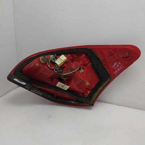 Foto 2ª: Piloto Trasero Derecho Toyota Rav4 2.2 D 4WD ALA30) (2005)