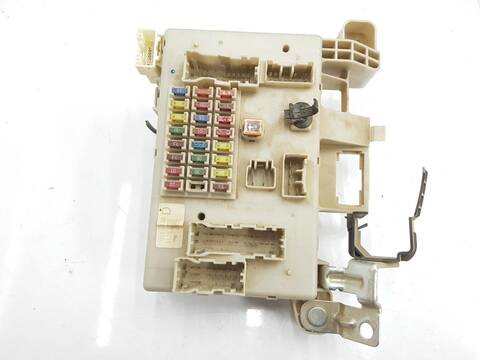 Caja Reles Fusibles Toyota Land Cruiser 3.0 TD 163CV 51KW