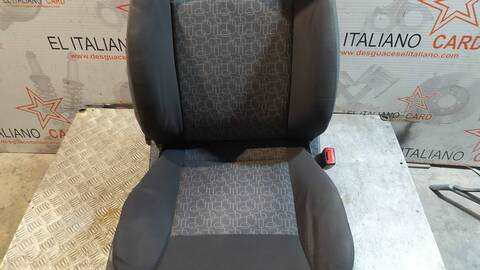 Foto 2ª: Asientos Traseros Volkswagen Polo 82CV 60KW (2005)