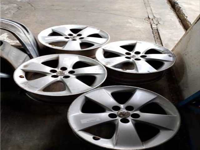 LLanta Aleacion Toyota Prius 1.8 ADVANCE [1.8 LTR. 73KW 16V CAT HIBRIDO)]