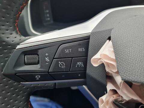Foto 2ª: Volante Seat Ibiza FR 116CV 85KW [DLAA] (2022)