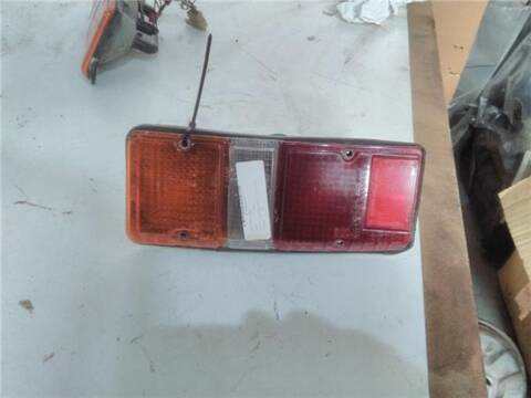 Piloto Trasero Izquierdo Toyota Hiace 2.2 COMBI 2 PLAZAS) [2.2 LTR. 49KW DIESEL]