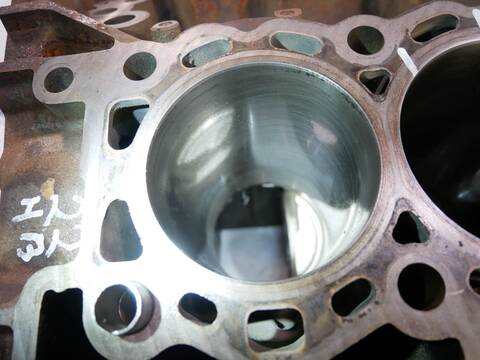 Foto 3ª: Bloque Motor Land Rover Discovery GEN2 249 - 306 CV [306DTA 306DT] (2018)