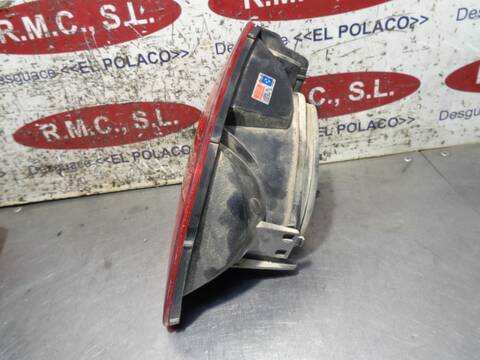 Foto 3ª: Piloto Portón Izquierdo Peugeot 406 ST TD 109CV 80KW [RHZ] (2003)