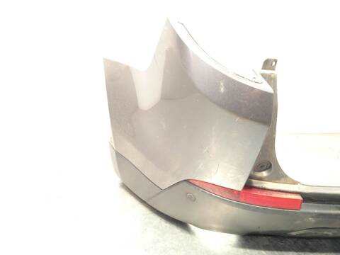 Foto 2ª: Paragolpes Trasero Land Rover Discovery 2.0 D 4X4 150CV 110KW [204DTD] (2018)