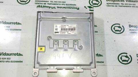 Foto 3ª: Centralita Motor ECU Mercedes Clase V 200 136CV 100KW (2014)