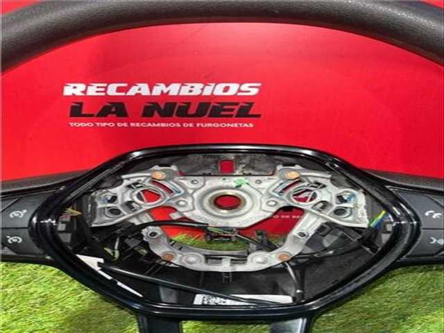 Foto 2ª: Volante Renault Trafic M9R Z7 170CV 125KW FURGON (2023)