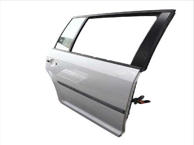 Foto 3ª: Puerta Trasera Derecha Volkswagen Touran 1.6 TDI (2010)