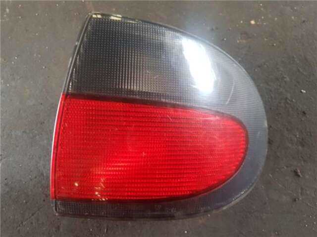 Piloto Trasero Derecho Renault Megane 1.4 ECO (BA0T) I (BA0/1_)