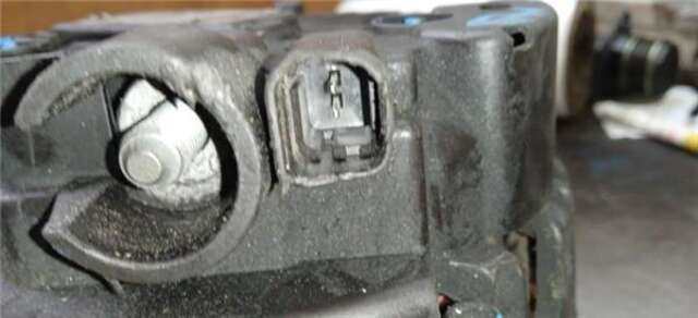 Foto 3ª: Alternador Citroen C4  [9HZ]