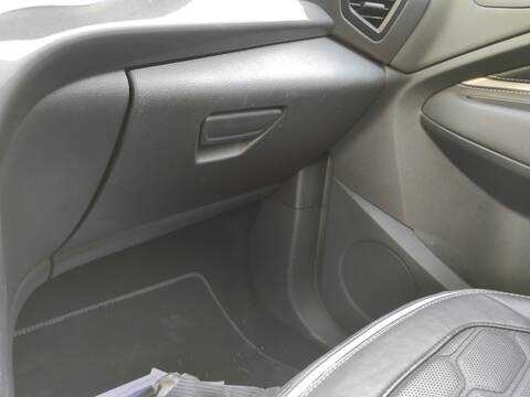 Guantera Ford Kuga T8MA