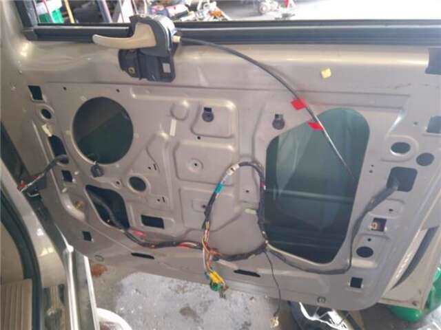 Foto 2ª: Puerta Delantera Derecha Ford Windstar 3.0 BÁSICO (1999- ) [3.0 LTR. - 108 KW V6 CAT]