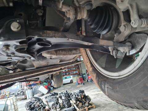Brazo Suspension Delantero Izquierdo Volkswagen Tiguan ADVANCE BMT 150CV 110KW