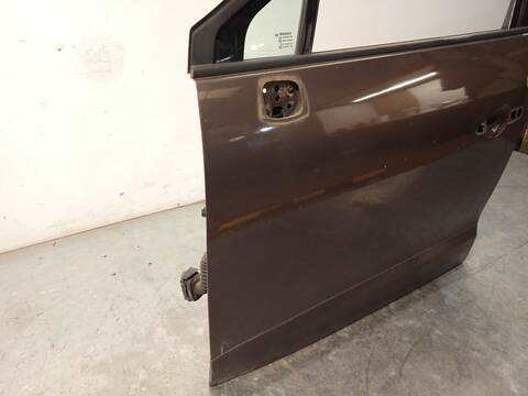 Foto 3ª: Puerta Delantera Izquierda Renault Scenic 1.5 DCI 106CV 78KW [K9K832] (2010)