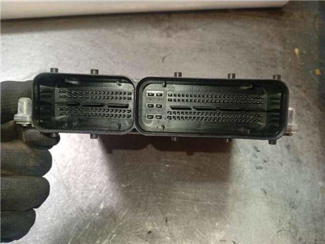 Foto 3ª: Centralita Motor ECU Volkswagen Golf 1.6 BUSINESS [1.6 LTR. - 85 KW TDI]