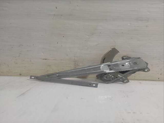 Foto 3ª: Elevalunas Manual Trasero Izquierdo Nissan Micra 1.5 DCI 90CV [K9K 628] (2016)