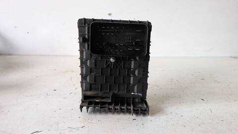 Caja Reles Fusibles Volkswagen Touran ADVANCE BLUEMOTION 105CV