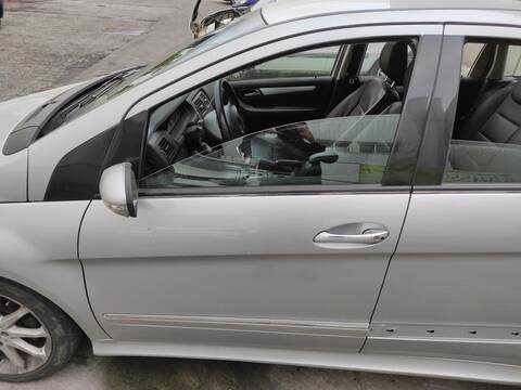 Puerta Delantera Izquierda Mercedes Clase B 150 640941