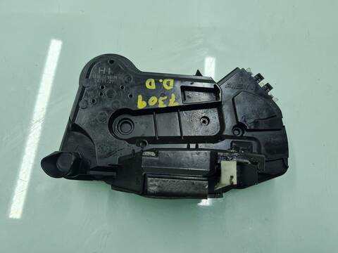 Cerradura Puerta Delantera Derecha Toyota Hilux DOBLE CABINA DLX 4X4 149CV 110KW