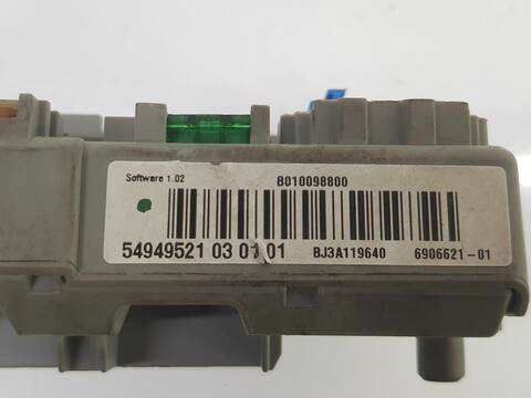 Foto 3ª: Caja Reles Fusibles Bmw Serie 1 114 2.0 16V D 163CV 143CV [204D4] (2004)