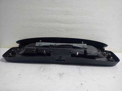 Foto 2ª: Tapizados Cartoneras Volkswagen Golf COMFORTLINE BLUEMOTION AUT. 150CV (2013)