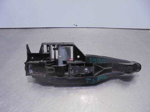Foto 3ª: Maneta Exterior Trasera Izquierda Peugeot 208 1.6 16V HDI FAP 92CV 68KW [9H06] (2014)