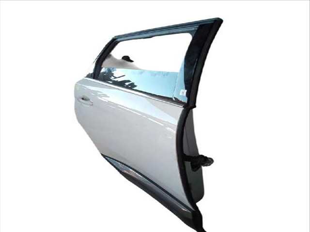 Foto 2ª: Puerta Trasera Derecha Peugeot 5008 1.5 BLUEHDI 130 MCYHZJ MCYHZR MCYHZX) 131CV (2016)