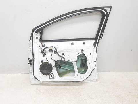 Foto 2ª: Puerta Delantera Derecha Ford Focus TREND (2010)